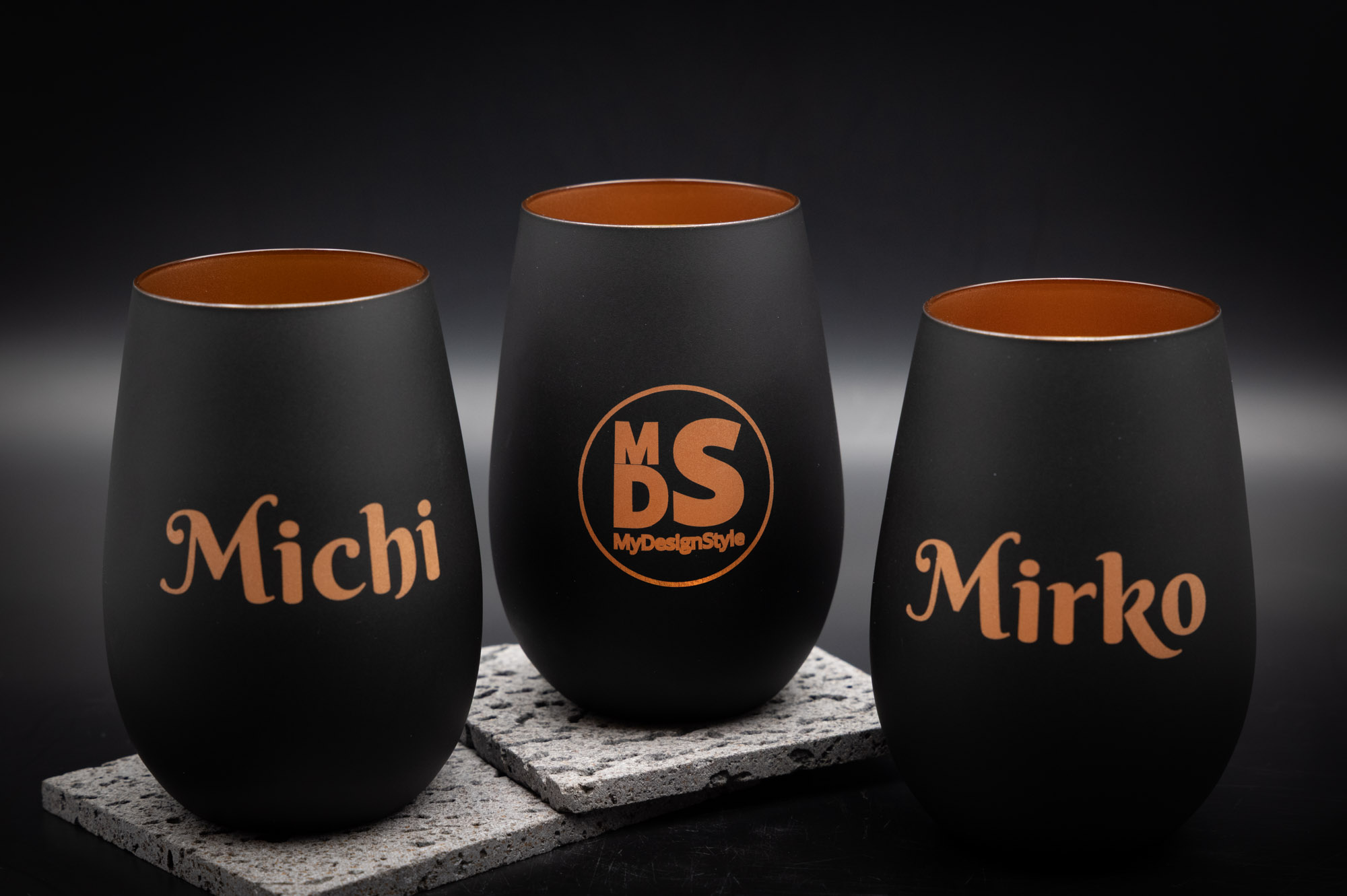 Personalisierte Windlichter mit Gravur – stilvolle Lichtakzente von MyDesignStyle